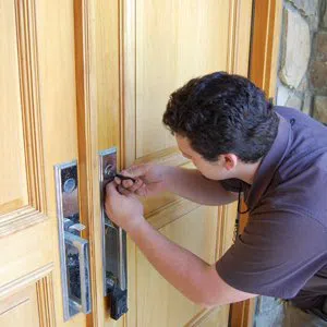 Super Locksmith Service Riverside, CA 909-587-6858 - house-locksmith